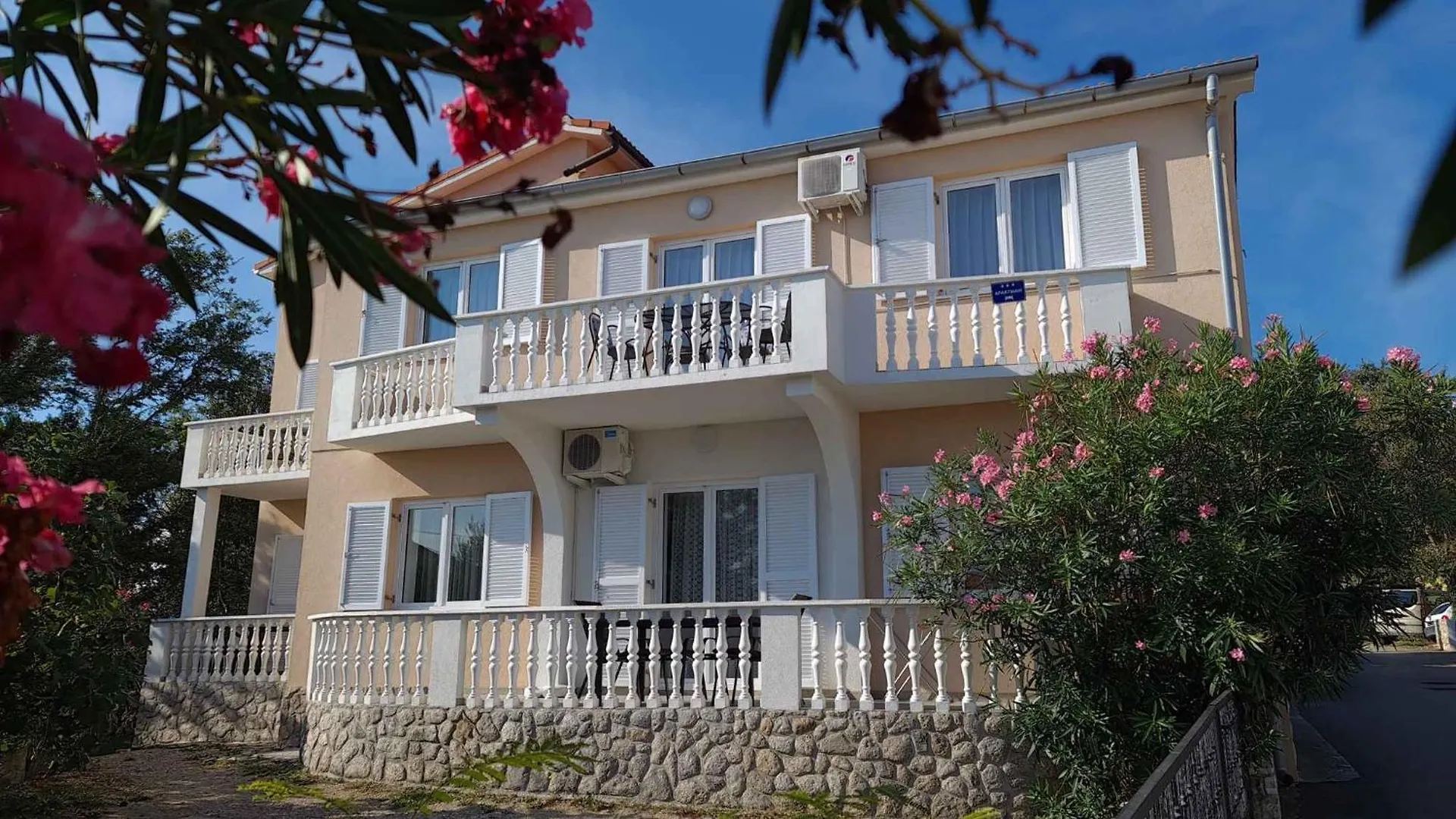 Apartments In Silo/Insel Krk 13454