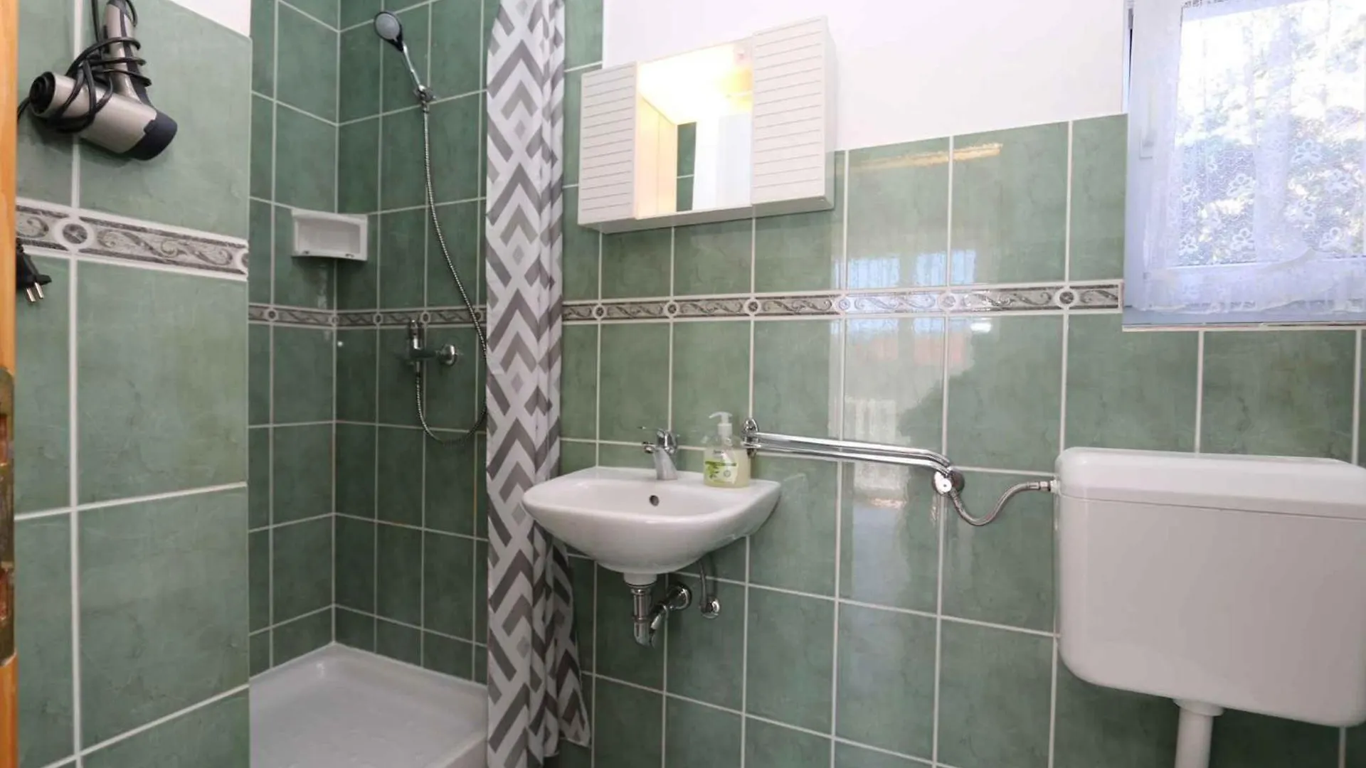 Apartments In Silo/Insel Krk 13454  سيلو